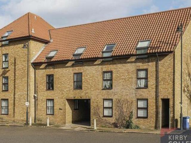 House for sale in Hertford, Colliers End