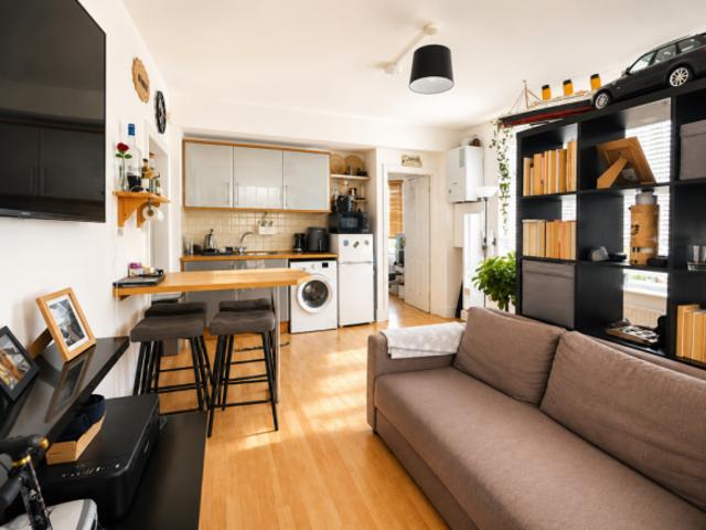 Flat for sale in Five Acres, Hertfordshire