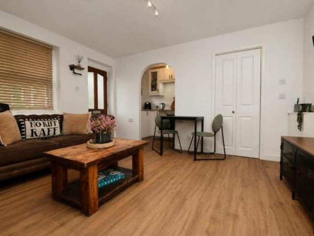 Flat for sale in Hollybrook, City Of Southampton