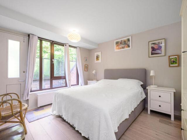 Flat for sale in Hampstead, Greater London