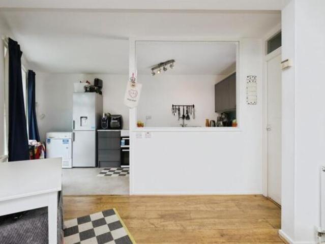 Flat for sale in Hamlands, Eastbourne