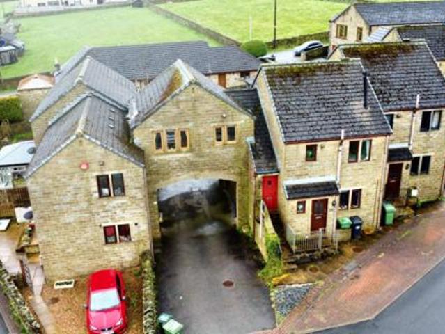 House for sale in Holmfirth, West Yorkshire