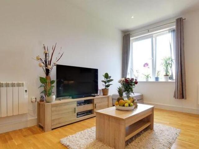 House for sale in Hart, Hampshire