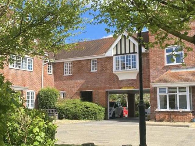 House for sale in Hart, Hampshire