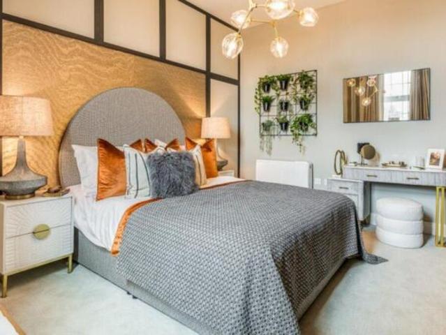 Flat for sale in Slough