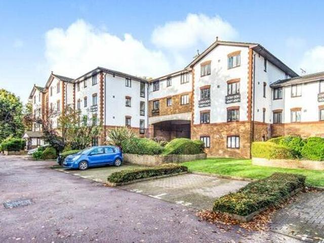 House for sale in Greater London