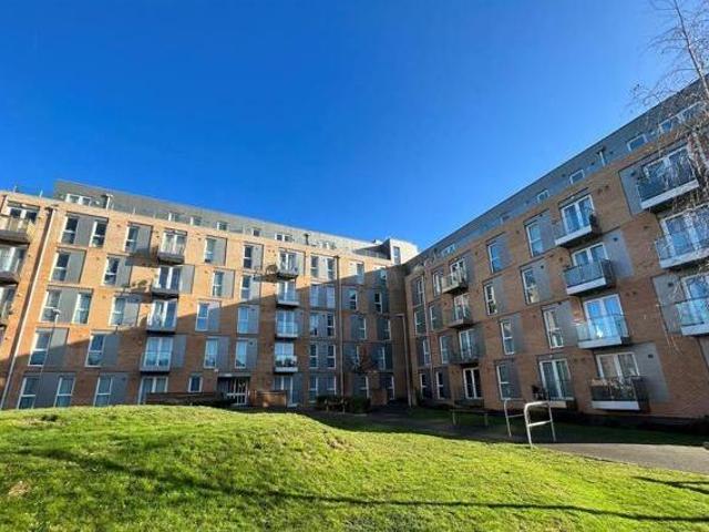 House for sale in Greater London