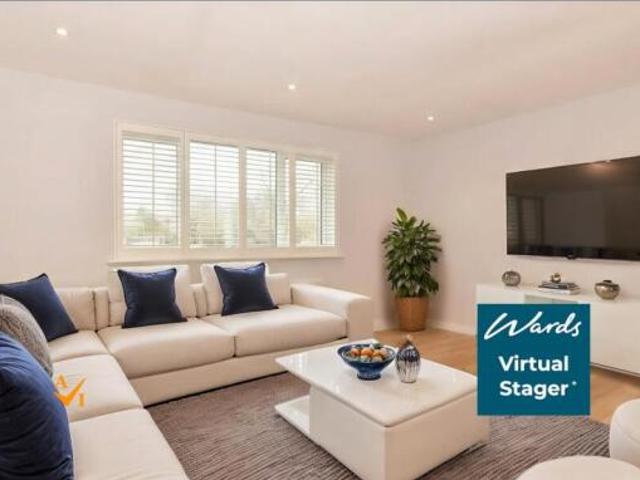 Flat for sale in Bexleyheath, Greater London