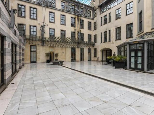 Flat for sale in Merchant City, Scotland