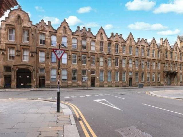 Flat for sale in Merchant City, Scotland