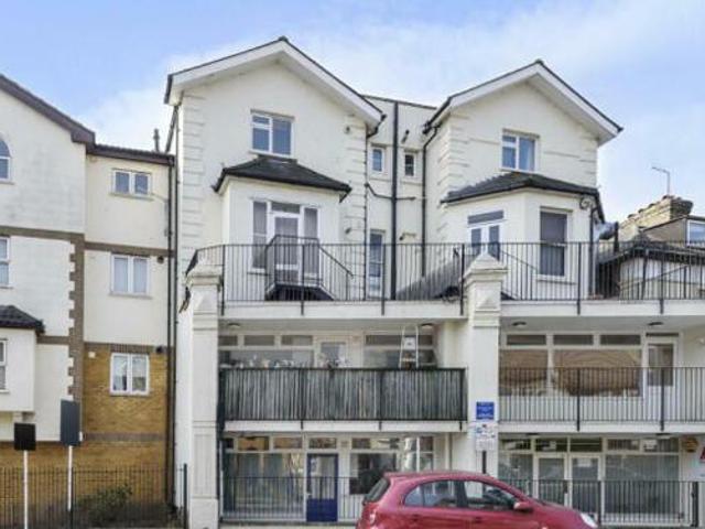 House for sale in Isleworth, Greater London