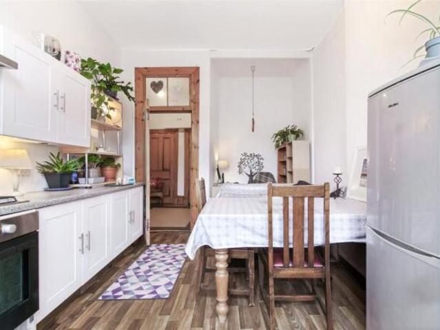 Flat for sale in Shawlands, Glasgow