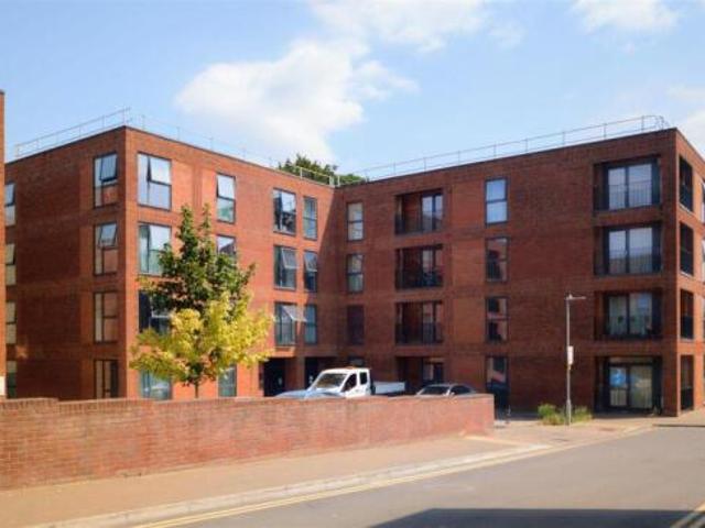Flat for sale in Kings Barton, Gloucester