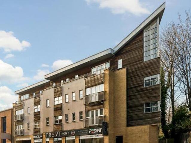 House for sale in Kingston Upon Thames, Greater London