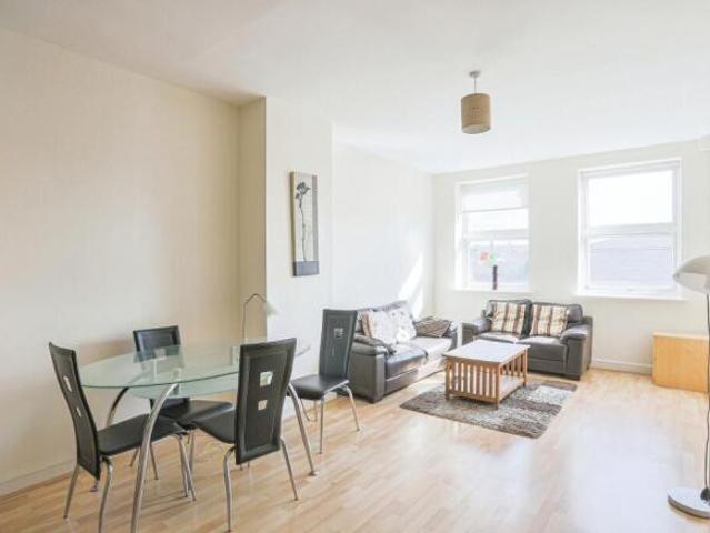 Flat for sale in West Yorkshire