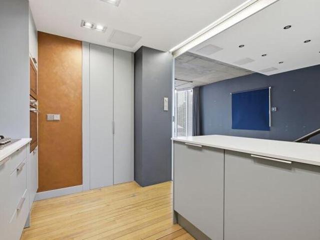Flat for sale in Merchant City, Scotland