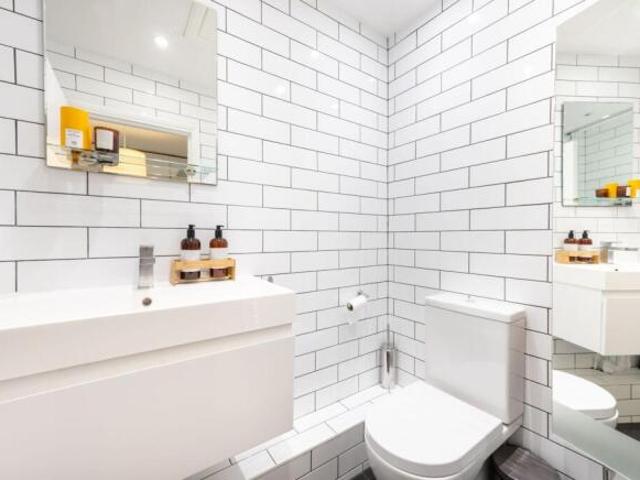 Flat for sale in Notting Hill, Greater London