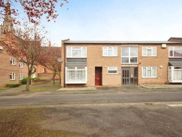 House for sale in Green Close, Warwickshire