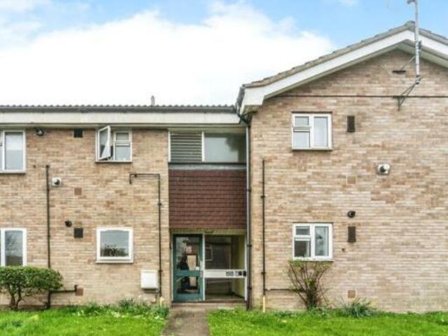 House for sale in Pachesham Park, Surrey