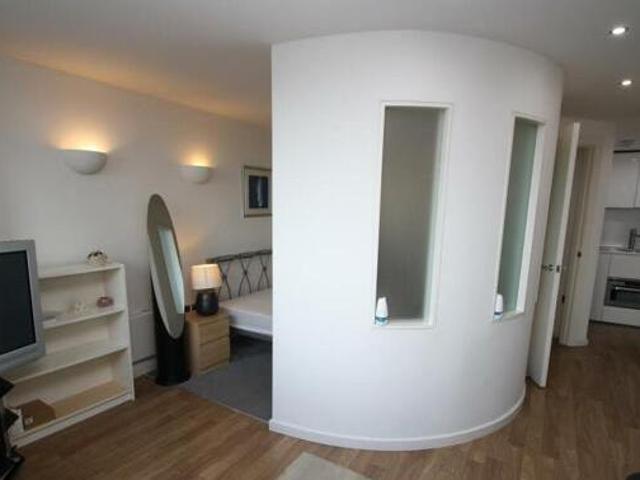 House for sale in Holbeck, West Yorkshire