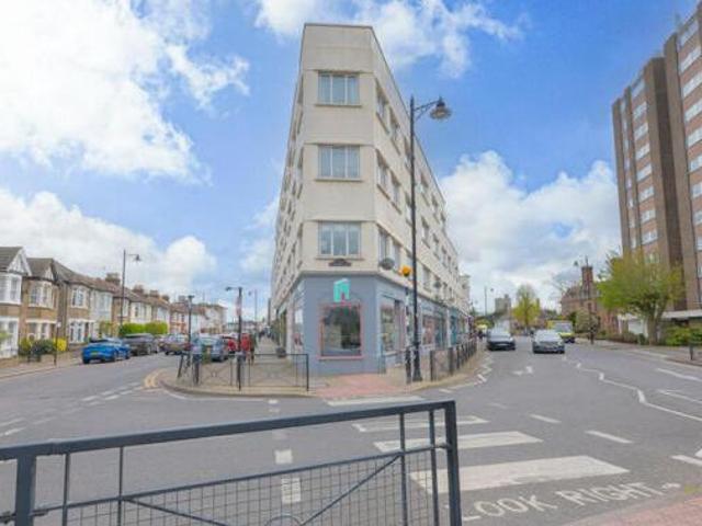House for sale in Alton Barnes, Essex