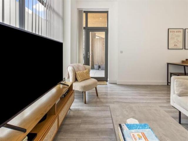 Flat for sale in Worthing, West Sussex
