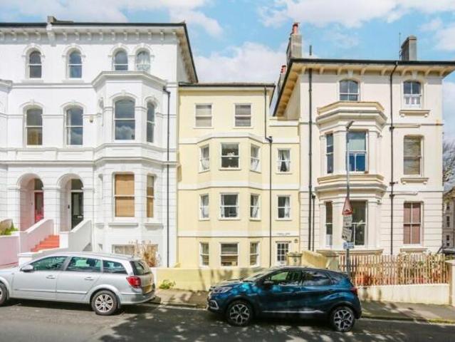Flat for sale in Brighton & Hove