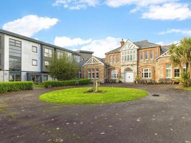 House for sale in Lamellion, Cornwall