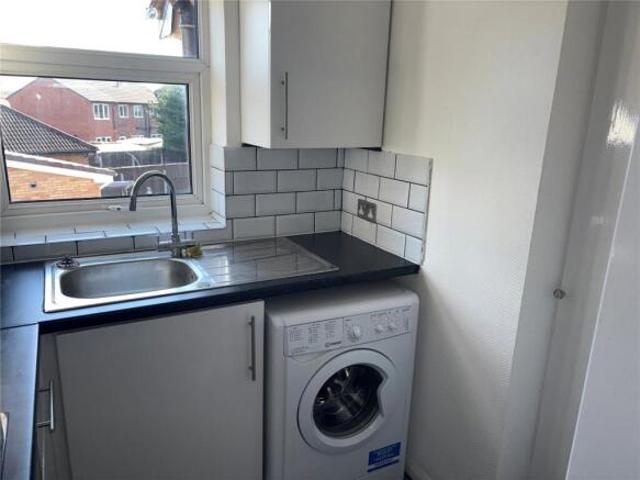 Flat for sale in Dutton, Cheshire