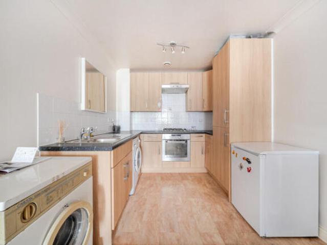 Flat for sale in Westborough, Surrey