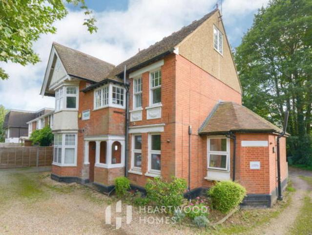 Flat for sale in Five Acres, Hertfordshire