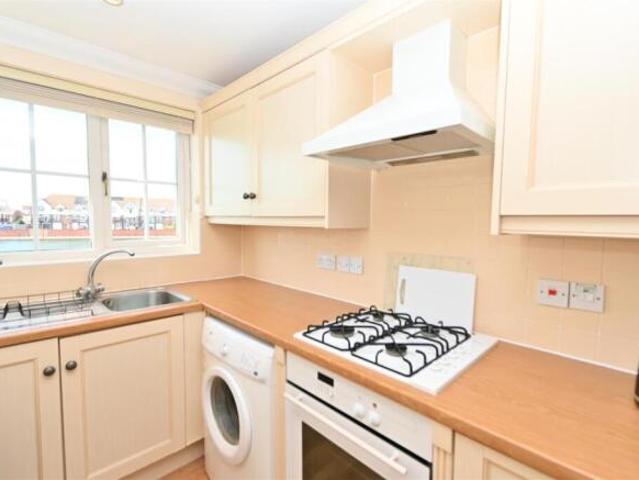 Flat for sale in Crumbles, Eastbourne