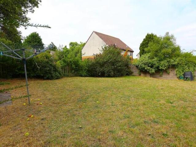 Flat for sale in Feckenham, City Of Bristol
