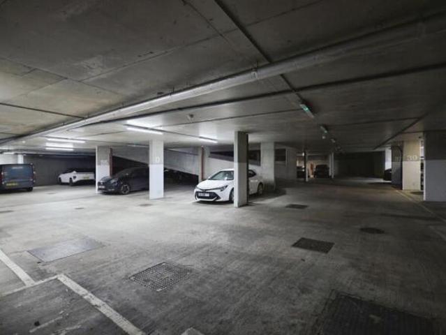 Flat for sale in Watford, Hertfordshire