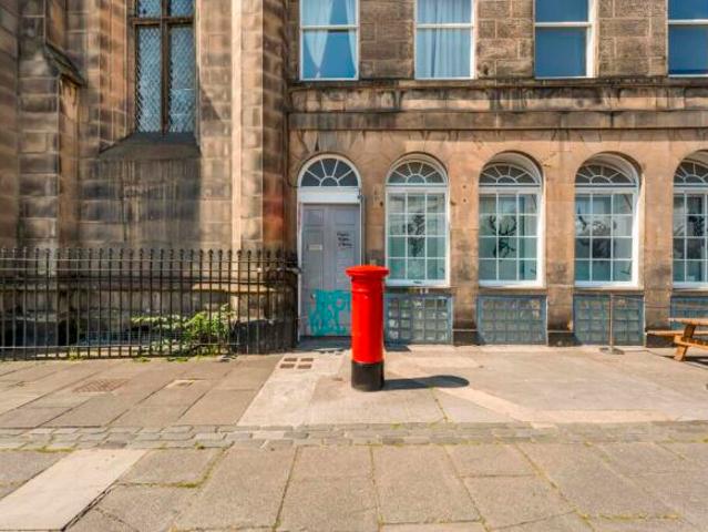 Flat for sale in Old Town, Scotland