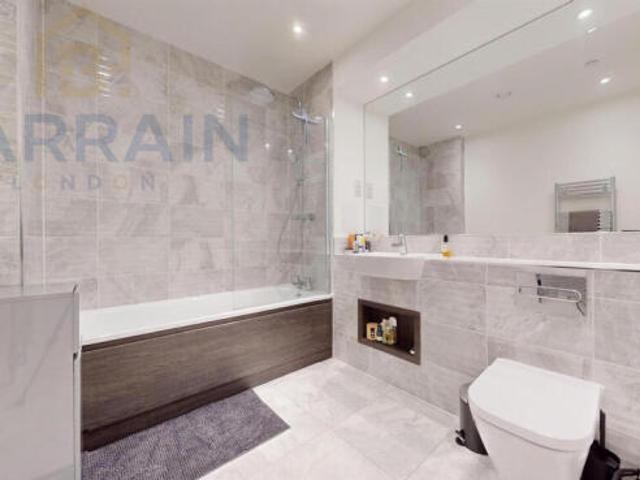 Flat for sale in Cat Hill