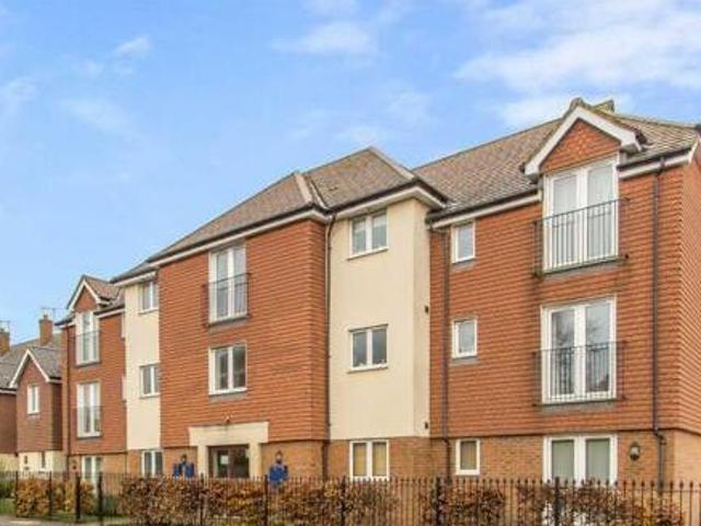 House for sale in The Butts, Kent