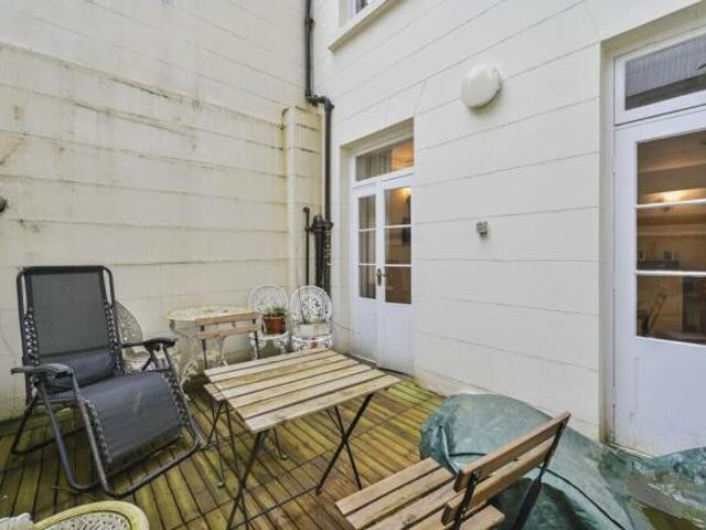 Flat for sale in Marylebone, Greater London