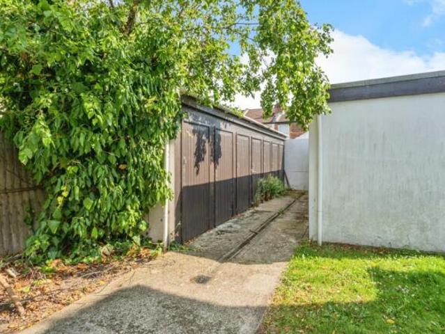 Flat for sale in Spring Vale, Hampshire