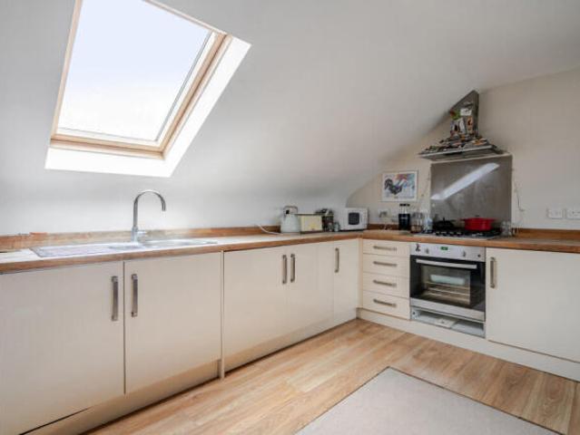 Flat for sale in Penge, Greater London