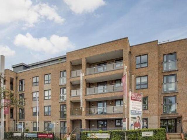 House for sale in Greater London