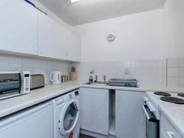 Flat for sale in Pinfold, Leicestershire