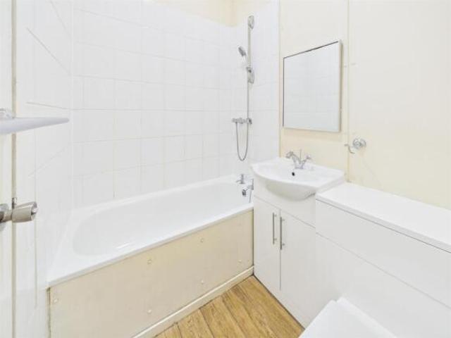 Flat for sale in Gairbraid, Glasgow
