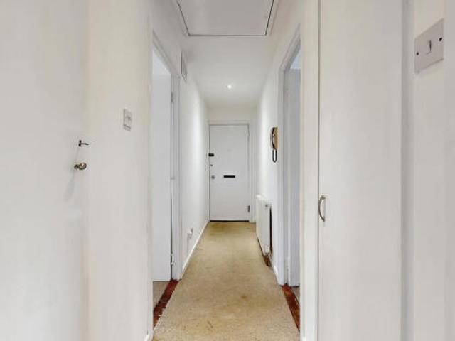 Flat for sale in Maryhill, Scotland