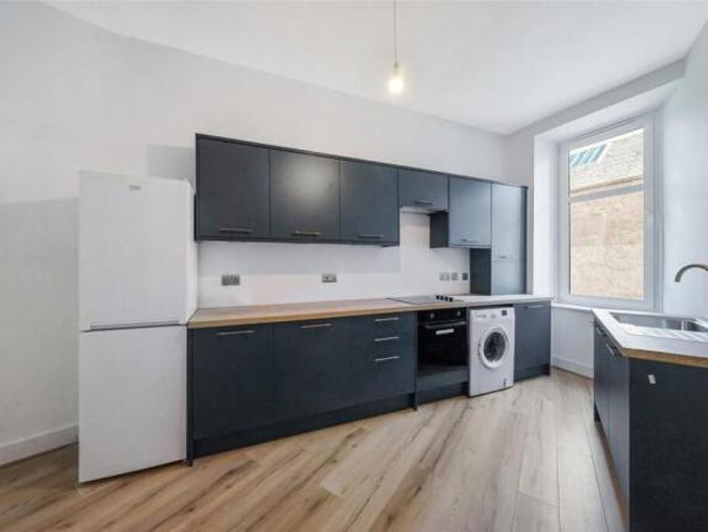 Flat for sale in Maryhill, Scotland