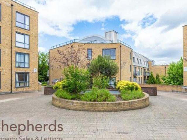 House for sale in Hertford, Colliers End
