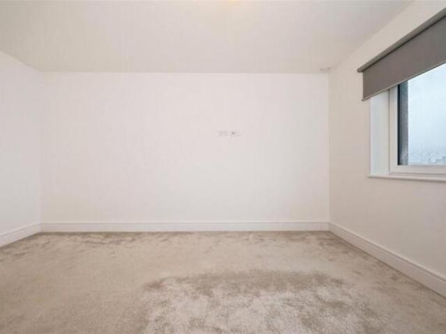 Flat for sale in Barton Stacey, Hampshire