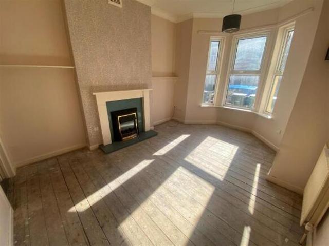 Flat for sale in Coundon, West Midlands