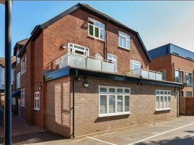 House for sale in Greater London