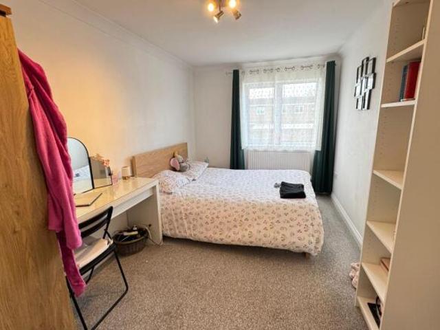 Flat for sale in Priest Down, Hampshire